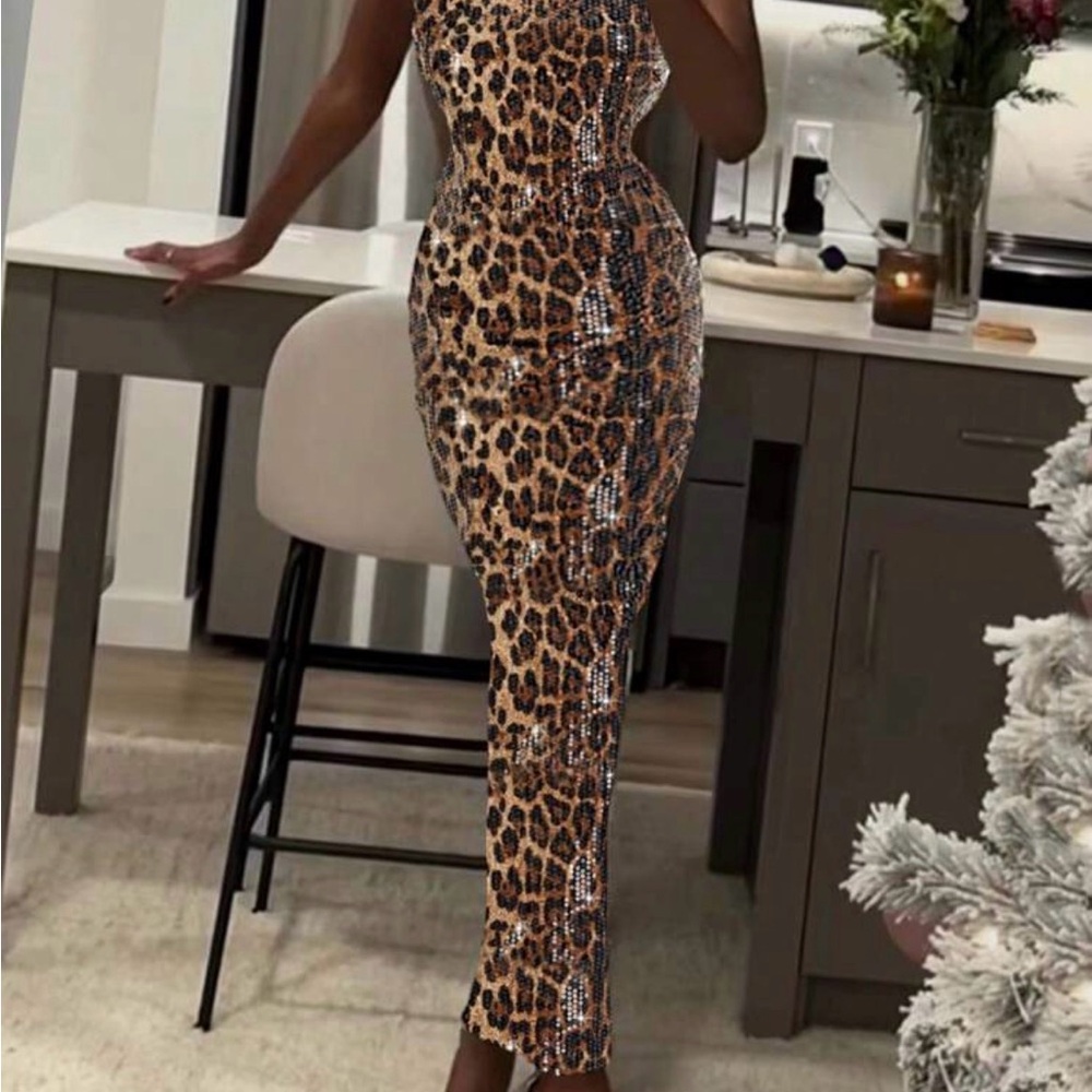 SHEIN Leopard Print Maxi Dress
